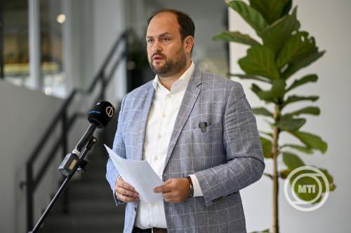 Sajttjkoztat a Hatrtalanul program legjabb plyzati kirsrl