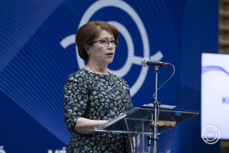 Kiemelkedő munkatársait díjazta a közmédia