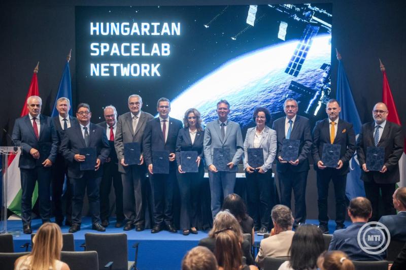 Űripari hálózat létrehozásáról született megállapodás