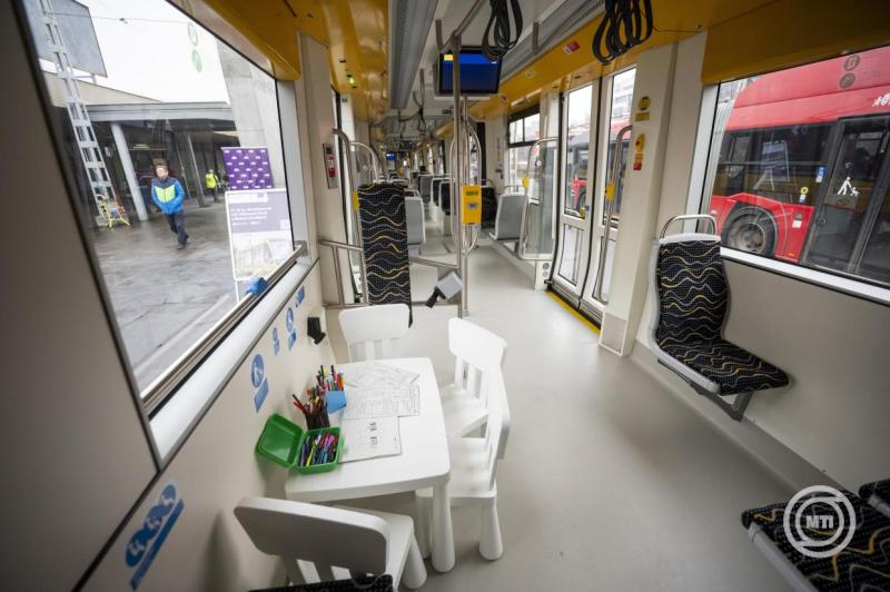 Forgalomba állították a századik CAF villamost Budapesten