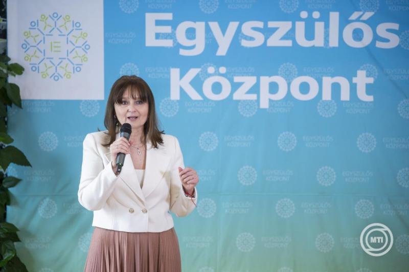 Az Egyszülős Központ szakmai konferenciája