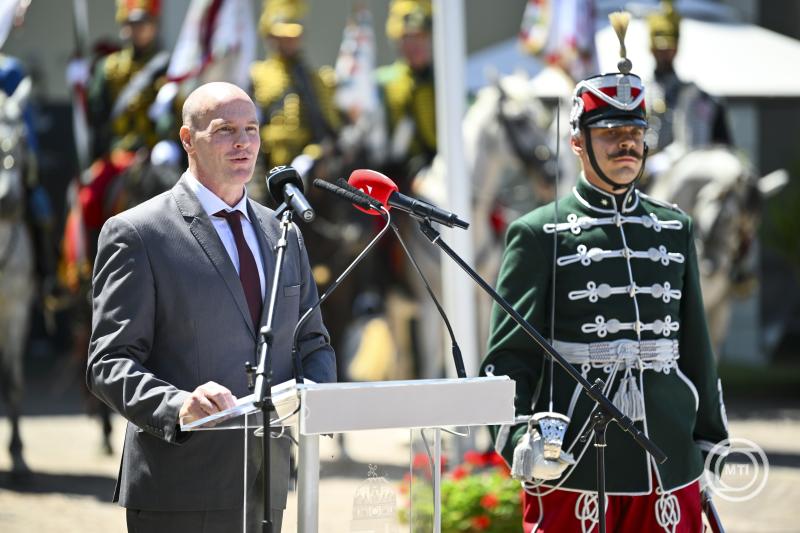 Huszár Emlékhely avatása Szilvásváradon