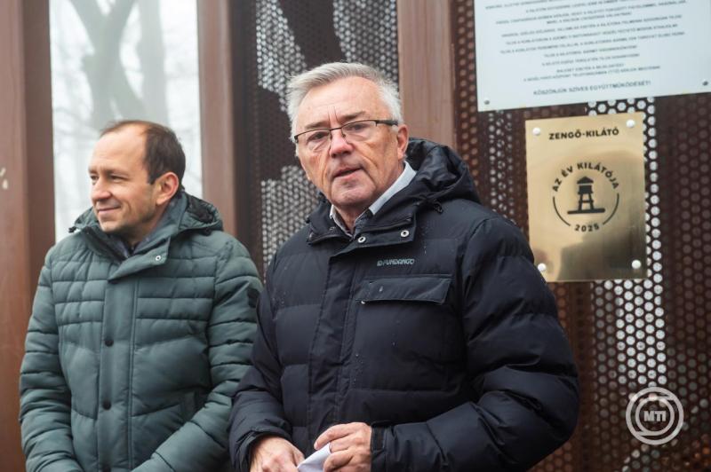 A mecseki Zengőn álló építmény lett az Év kilátója 2025-ben