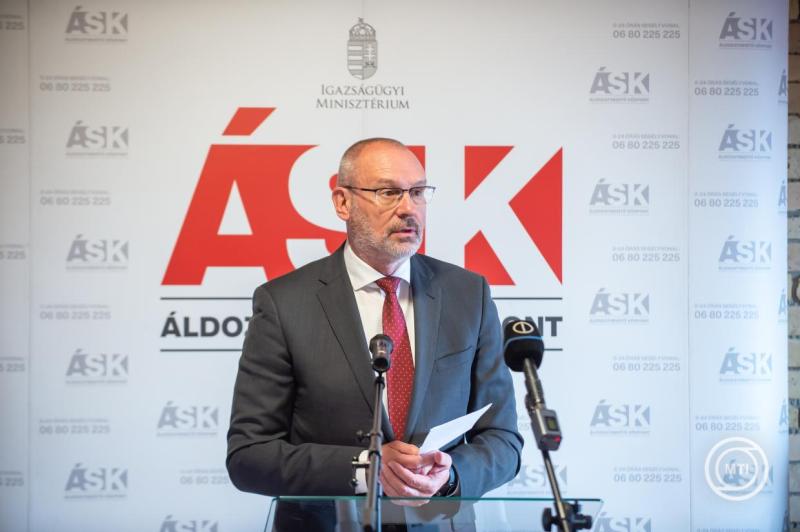 Áldozatsegítő pontot adtak át Baján