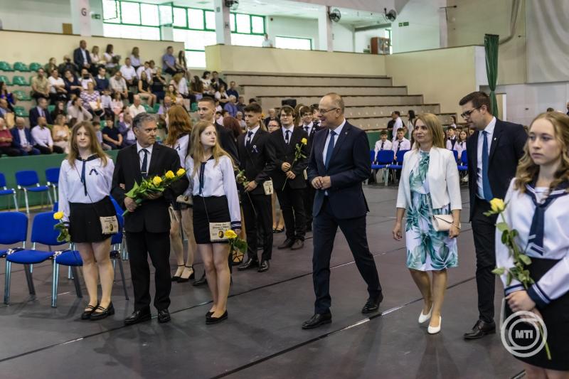 A tapolcai Batsányi János Gimnázium és Kollégium ballagási ünnepsége