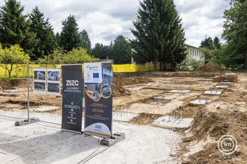 Letették a Ganz Ábrahám Technikum tanműhelyének alapkövét Zalaegerszegen