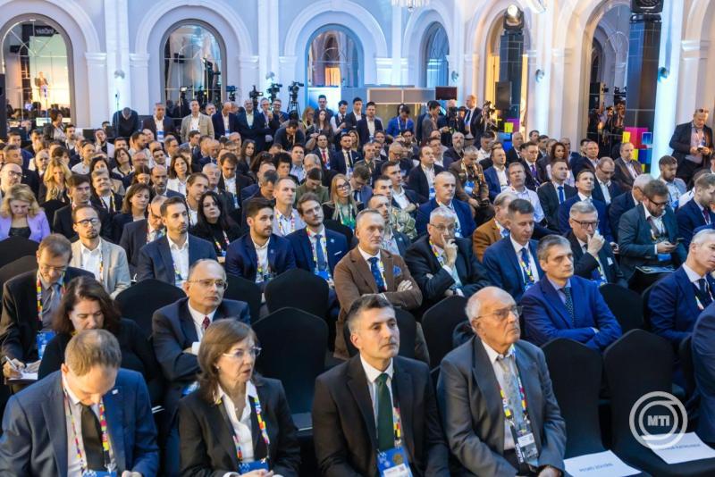 Infotér konferencia Balatonfüreden