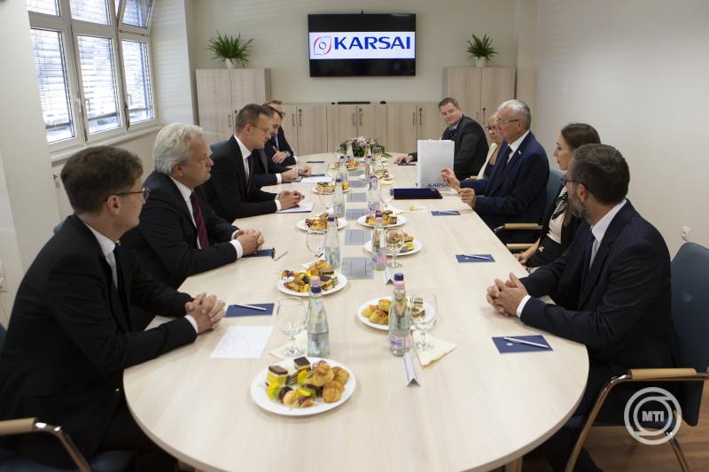 A Karsai Alba üzemmegnyitó ünnepsége Székesfehérváron
