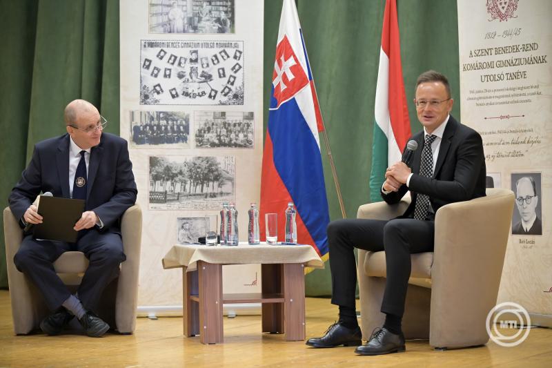 A Selye János Gimnázium bencés emlékévi ünnepsége Révkomáromban