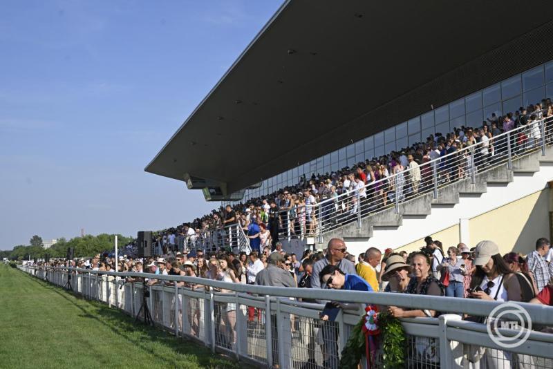 A Szerencsejáték Zrt. 103. Magyar Galopp Derby a Kincsem Parkban