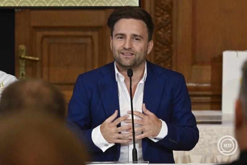 Augusztus 20. - A DCJ stílusgyakorlat lett idén Magyarország tortája