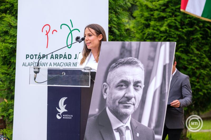 Emléktáblát avattak Potápi Árpád János tiszteletére Csíksomlyón