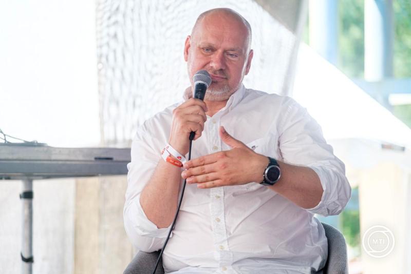 Tusványos - A 34. Bálványosi Nyári Szabadegyetem és Diáktábor