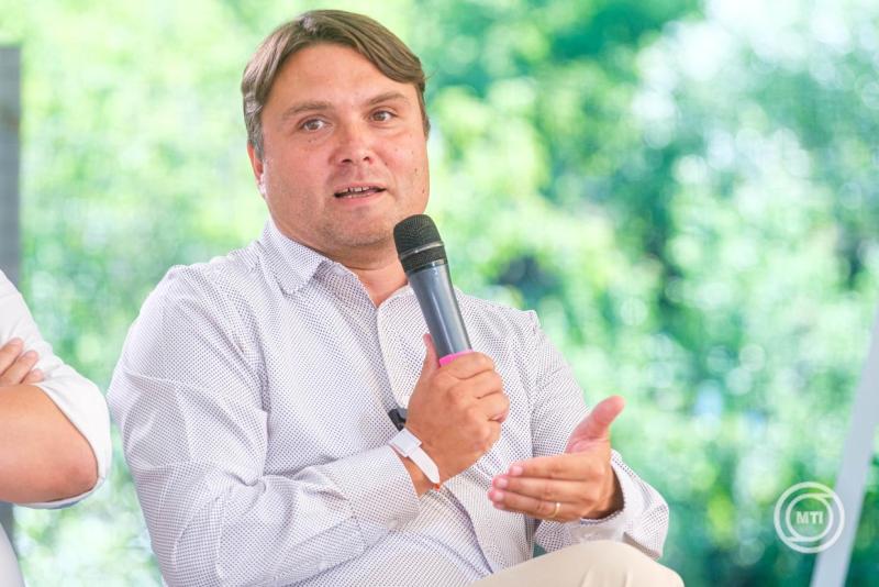 Tusványos - A 34. Bálványosi Nyári Szabadegyetem és Diáktábor