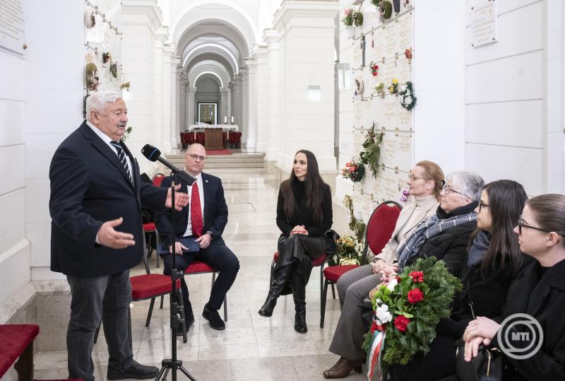 Megemlékezés Buzánszky Jenő halálának 10. évfordulóján