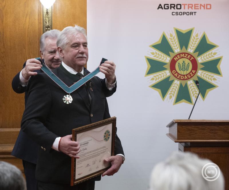 Átadták a Nemzet Gazdásza címet
