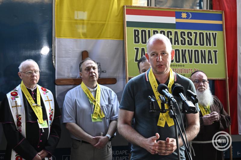 Elindult a 12. Boldogasszony zarándokvonat Budapestről a csíksomlyói pünkösdi búcsúra
