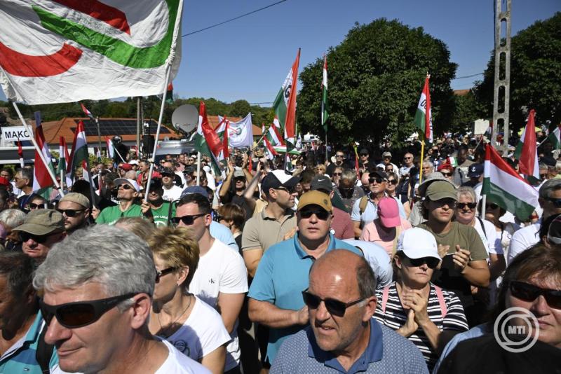 A Tisza Párt rendezvénye Kötcsén