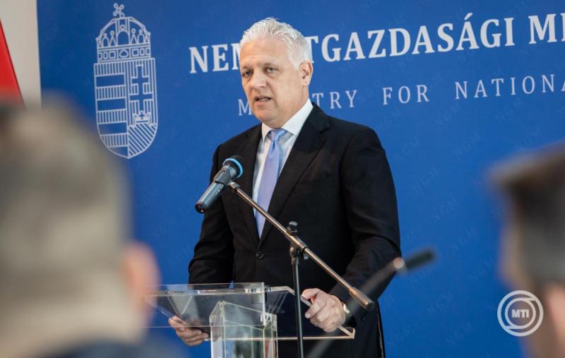 Kétmilliárd forintos támogatási program indul a vállalkozói környezet fejlesztése érdekében