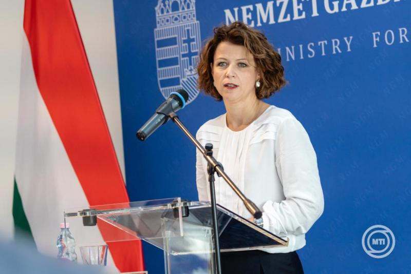 Kétmilliárd forintos támogatási program indul a vállalkozói környezet fejlesztése érdekében