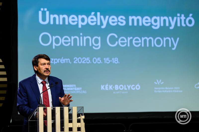 A Planet Lens Nemzetközi Természetfotó- és Filmfesztivál megnyitója Veszprémben