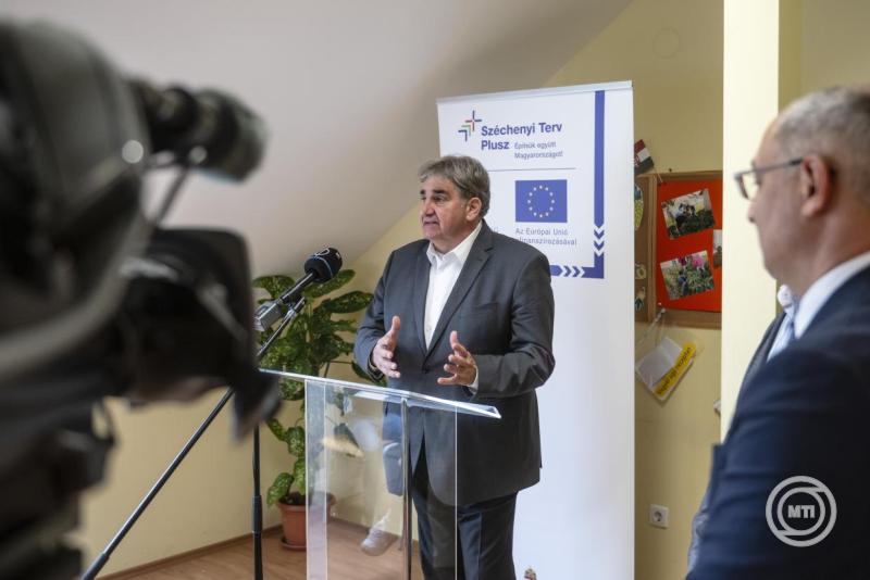 Új pályázat indul a Biztos Kezdet Gyerekházak fejlesztésére