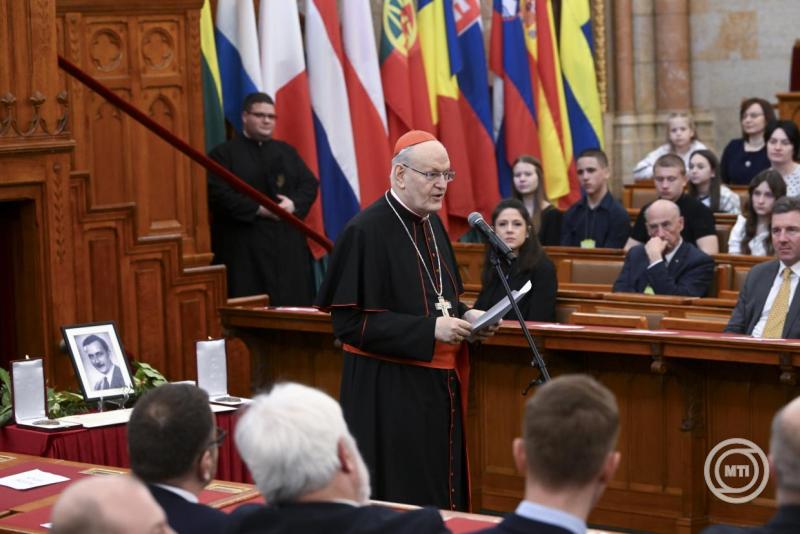 Átadták az Esterházy-díjat a Parlamentben