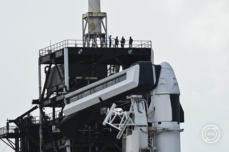 Elhalasztották a SpaceX űrrakéta kilövését