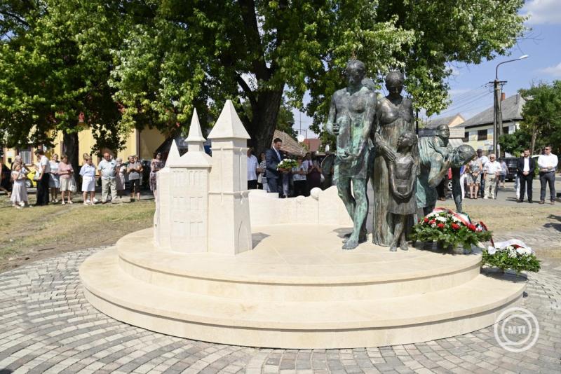 Augusztus 20. – Megemlékezés Veresegyházon