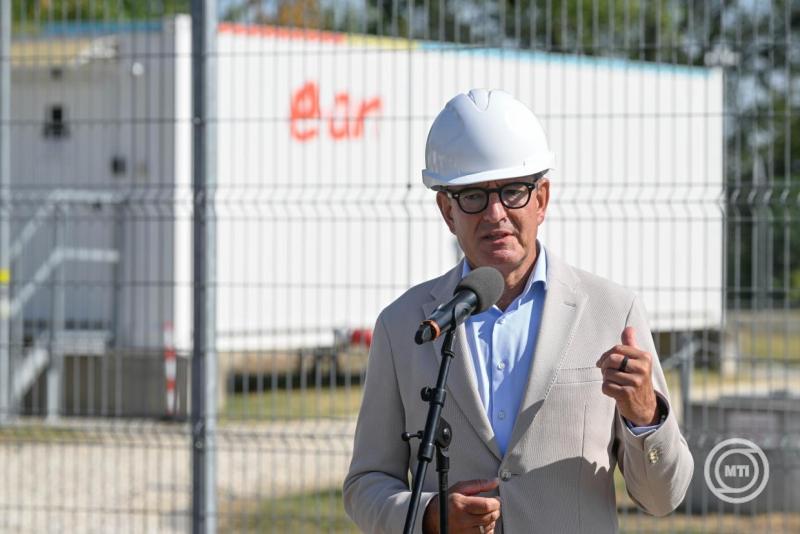 Átadták az E.ON új energiatárolóit Soroksáron