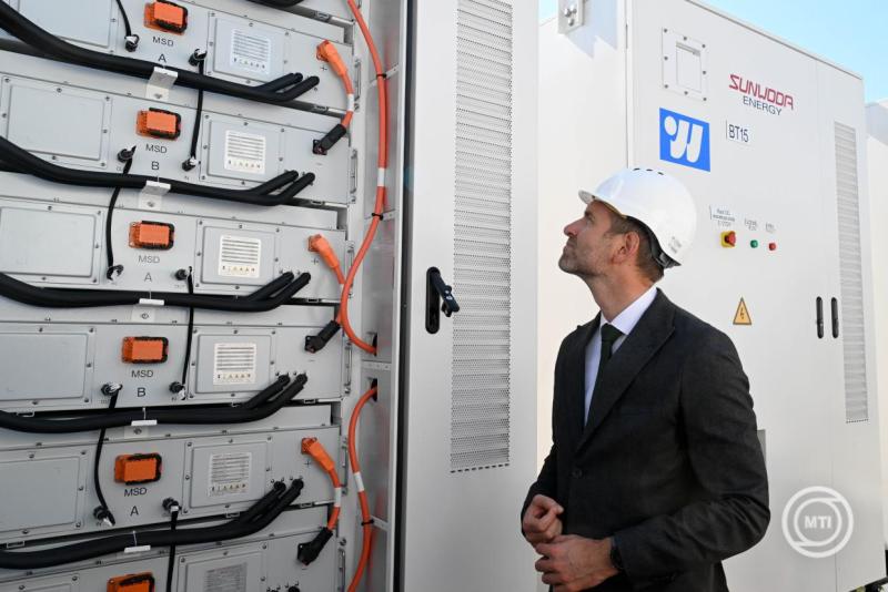 Átadták az E.ON új energiatárolóit Soroksáron
