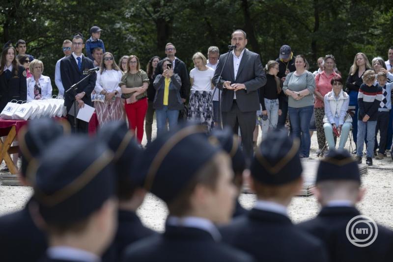 A Gyermekvasút tanfolyamát a 2025/2026. tanévben elvégzett gyerekek avatási ünnepsége