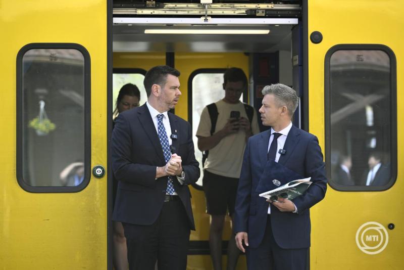 Tízéves vasúti fejlesztési program indul megközelítőleg 3500 milliárd forintból