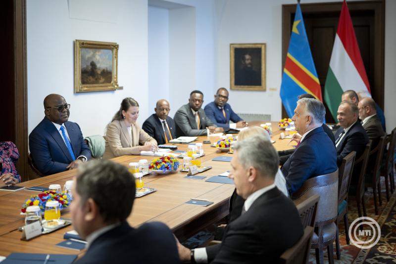 Orbán Viktor a kongói elnökkel tárgyalt