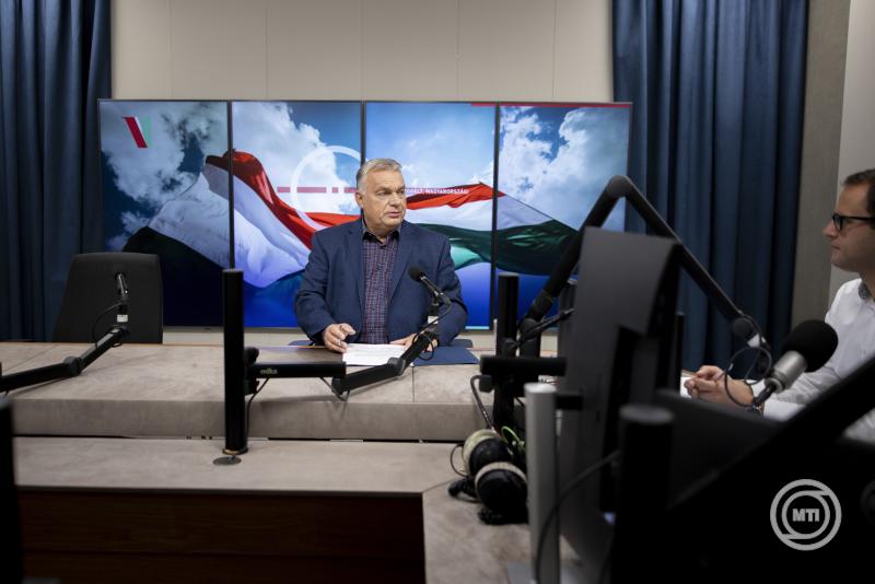 Miniszterelnöki interjú a Kossuth rádióban