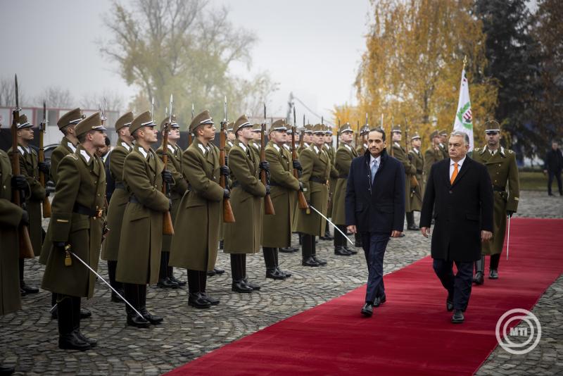 Orbán Viktor fogadta a katari miniszterelnököt