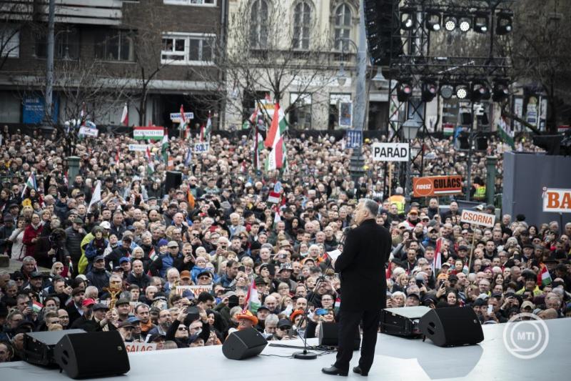 Március 15. - Állami díszünnepség a Múzeumkertben