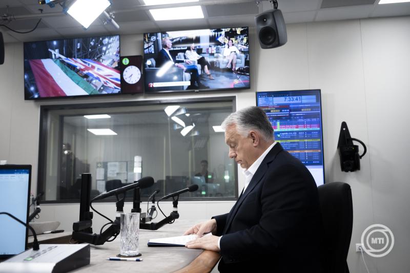 Miniszterelnöki interjú a Kossuth rádióban