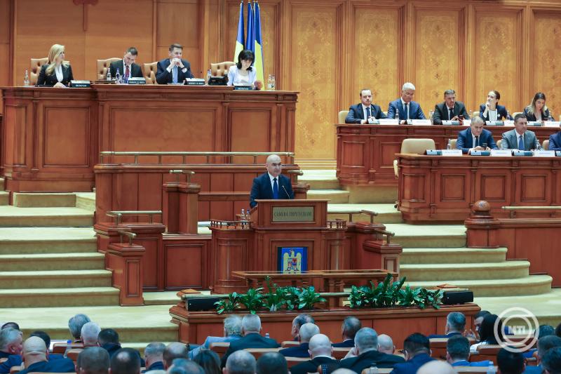 Bizalmat szavazott a román parlament az RMDSZ részvételével megalakult négypárti kormánynak