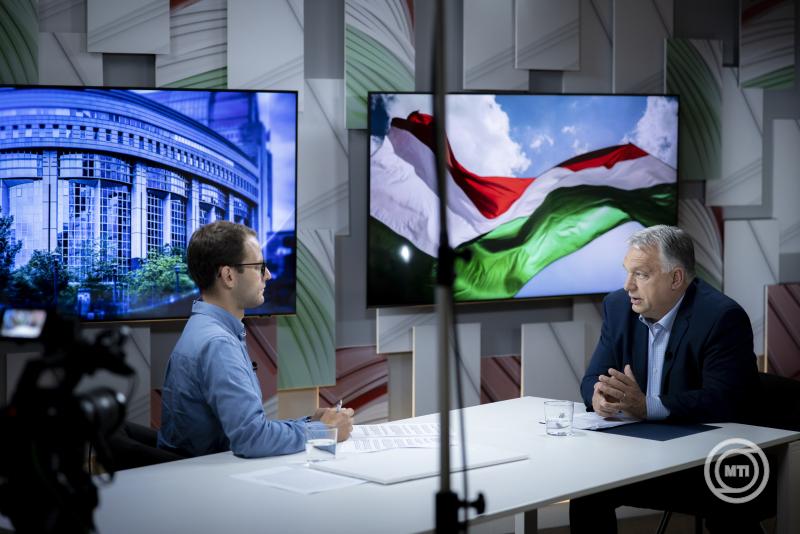 Miniszterelnöki interjú a Kossuth rádióban