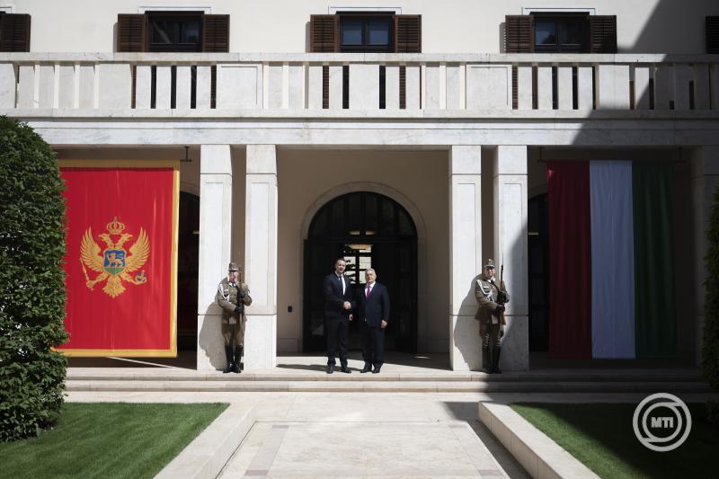 Orbán Viktor fogadta a montenegrói miniszterelnököt