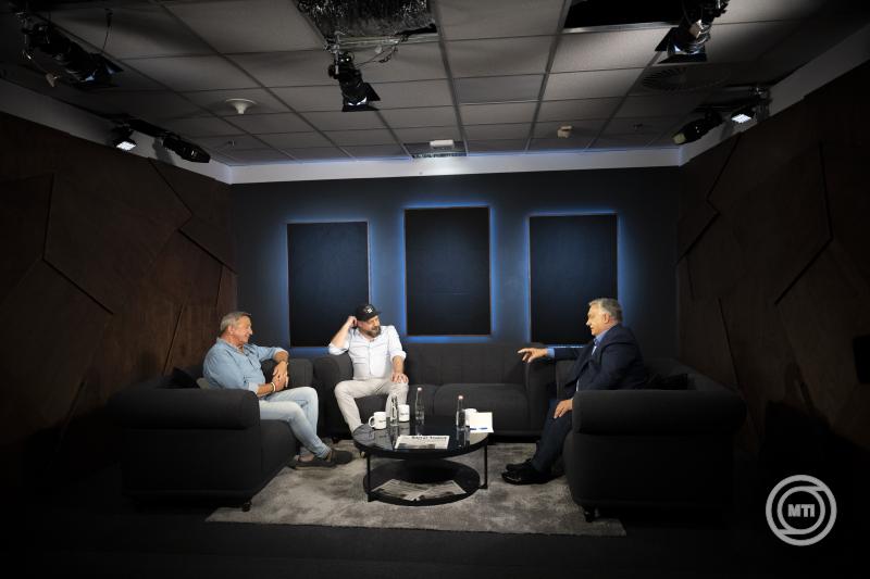 Orbán Viktor interjút adott a Pikk című műsorban