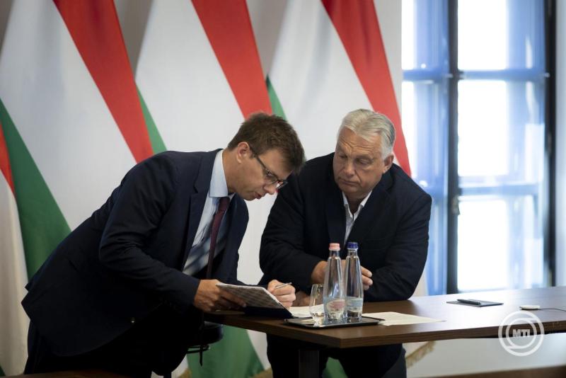 Orbán Viktor videokonferencia keretében tárgyalt az Európai Unió állam- és kormányfőivel