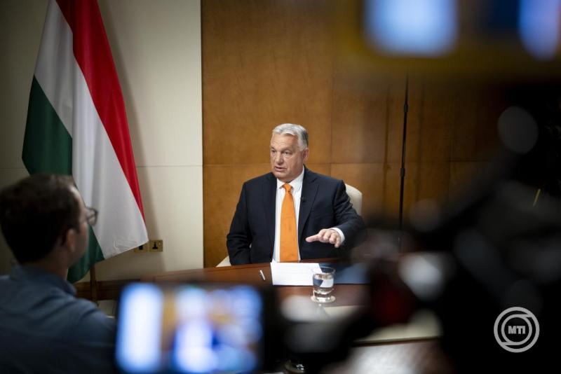 Miniszterelnöki interjú a Kossuth rádióban
