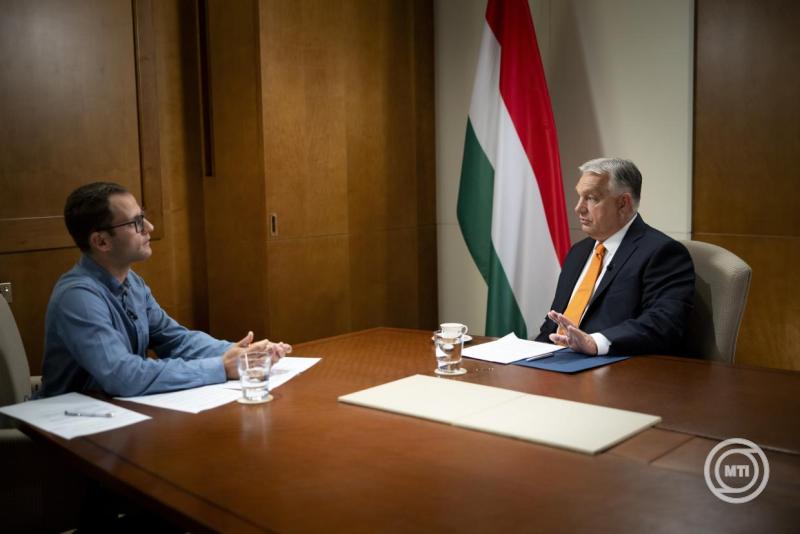 Miniszterelnöki interjú a Kossuth rádióban