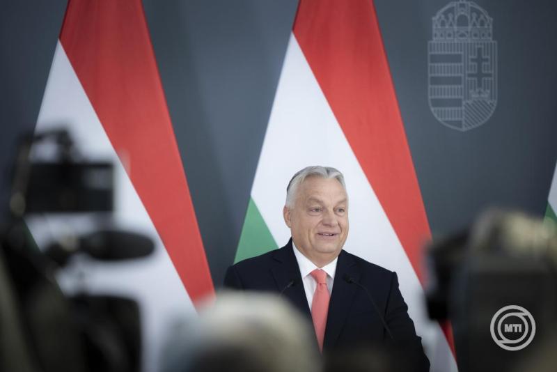 Orbán Viktor és a Budapesti Kereskedelmi és Iparkamara elnökének sajtótájékoztatója