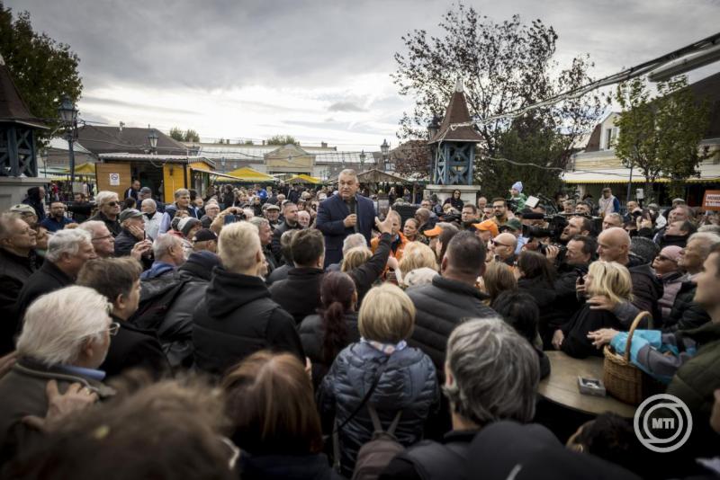 Orbán Viktor: a mai napon aláírásgyűjtést indítunk Brüsszel háborús tervei ellen