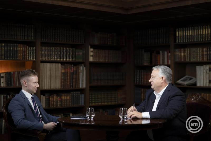 Orbán Viktor interjút adott a Mandinernek