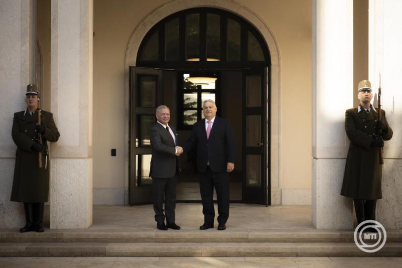 Orbán Viktor fogadta a jordán királyt