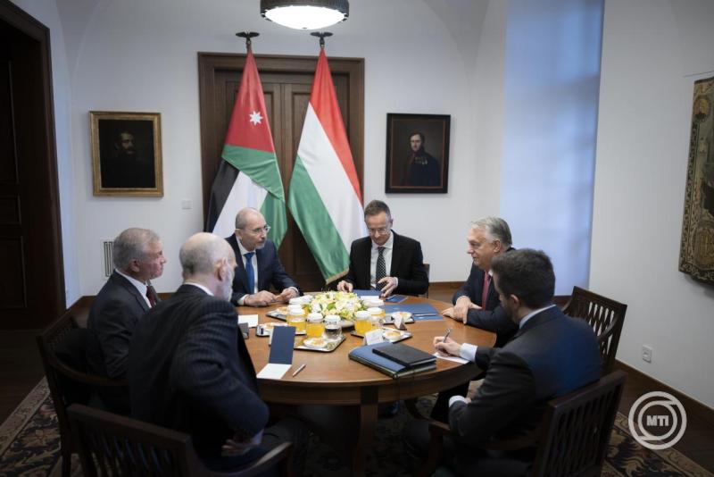 Orbán Viktor fogadta a jordán királyt